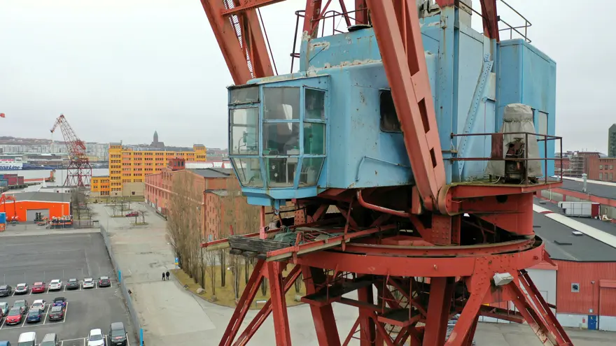 Närbild på styrhytten på kran 43